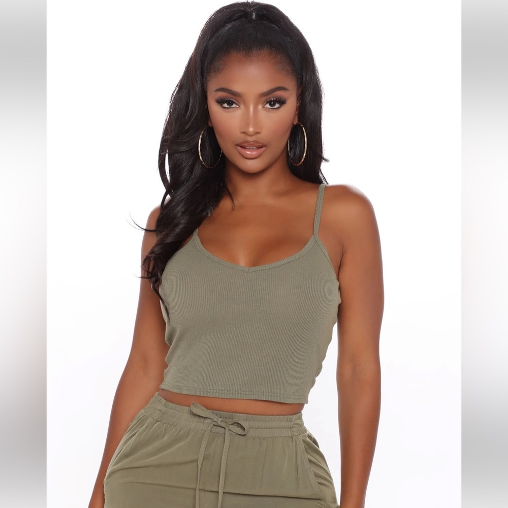 Fashion Nova Alice Crop Top